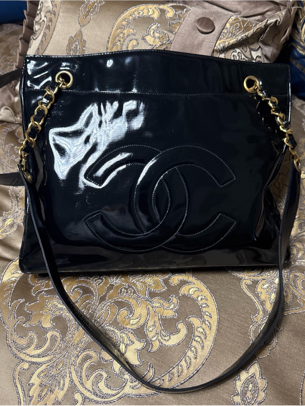 CHANEL Black Patent Leather Shoulder Tote with Gold Chain Trim